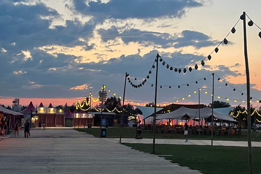 Easy Tent area with a sun set at Tomorrowland DreamVille