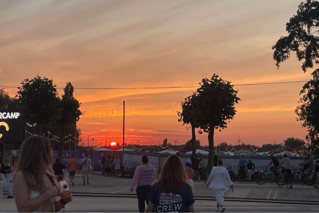 Main Dreamville blvd - Tomorrowland Camping
